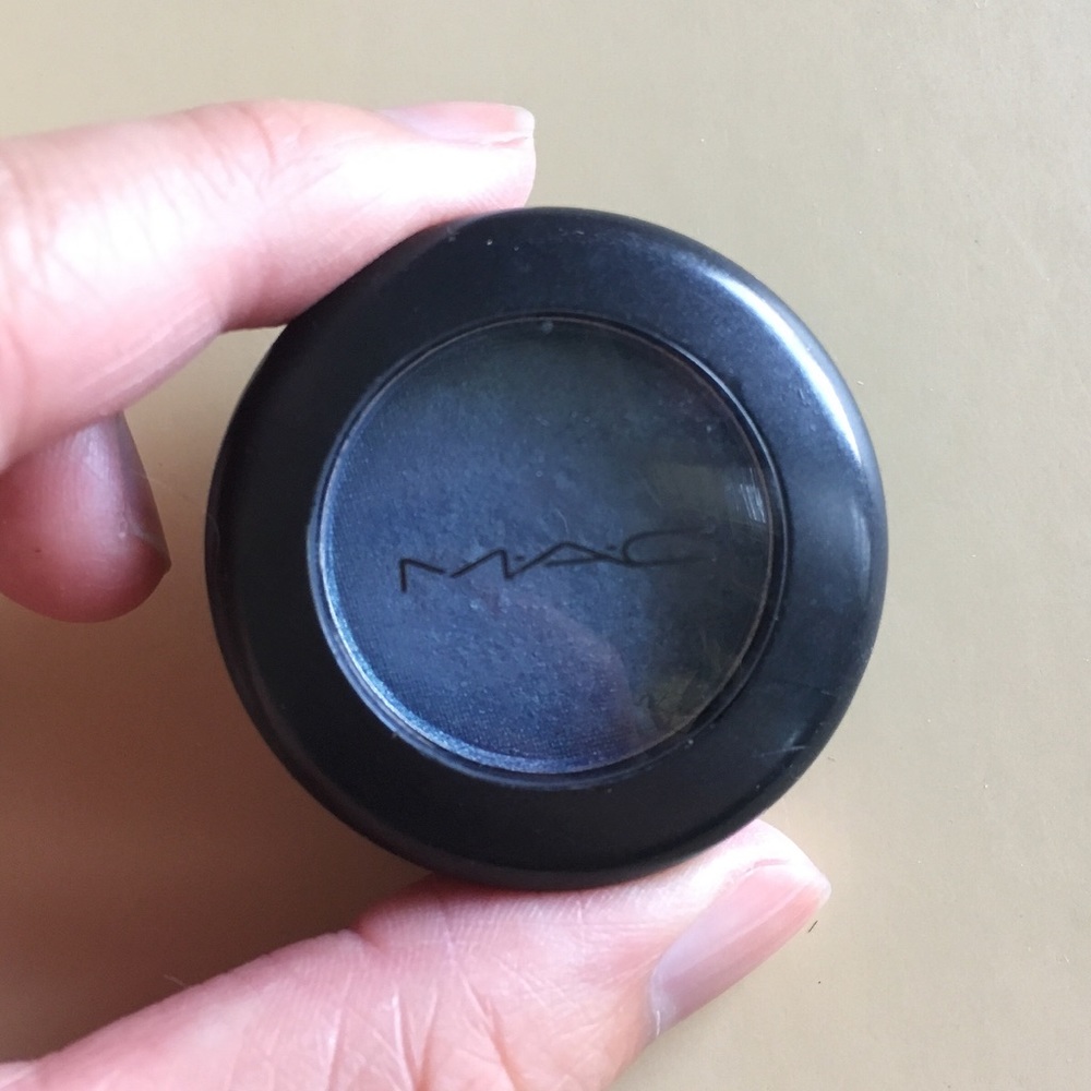 MAC Tilt Frost Eyeshadow Blue Metallic